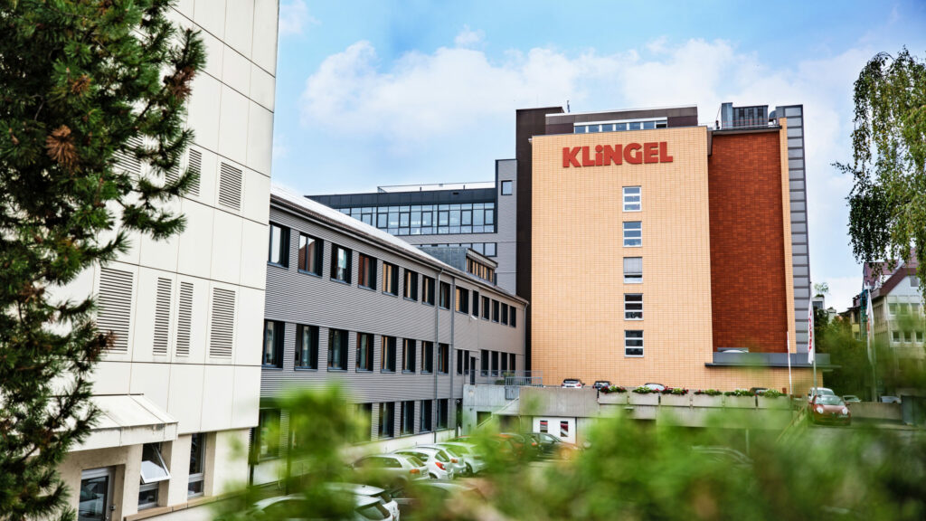 Der KLiNGEL Gruppe Lieferant*innentag: Erfolgreicher Austausch über neue Entwicklungen und Strategien 1 KLiNGEL Group Vendor Day Cover scaled 1